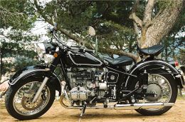 Moto Ural Retro Negro