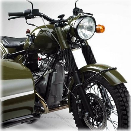 Moto Ural Retro verde oliva