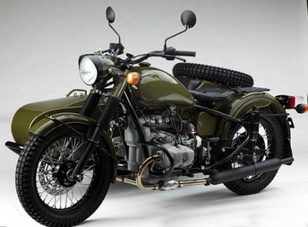 Moto Ural Retro verde oliva